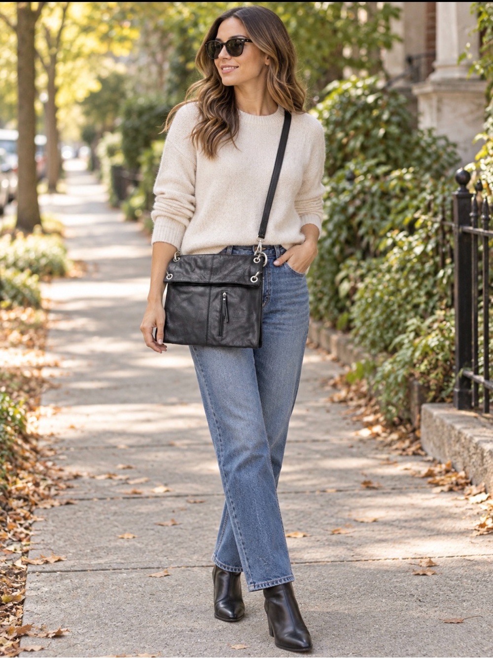 Italian leather Classic Black Crossbody Bag - Sleek Everyday Shoulder Bag